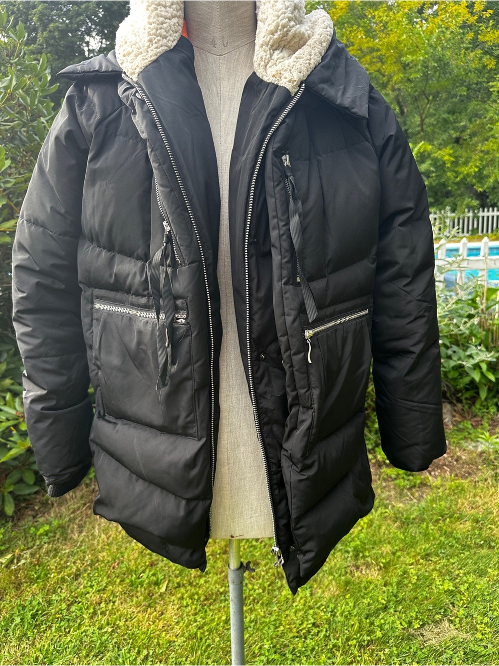 Women’s Orolay Black Puffer Coat with Sherpa Lining